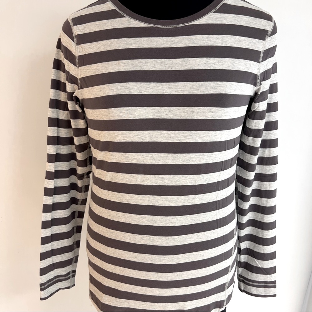 GAP Women’s Striped Long Sleeves Tee Shirt